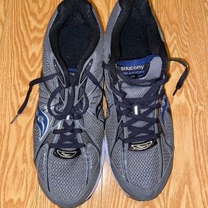 NEW MENS SAYCONY INFINITY 4 SNEAKERS SIZE 11